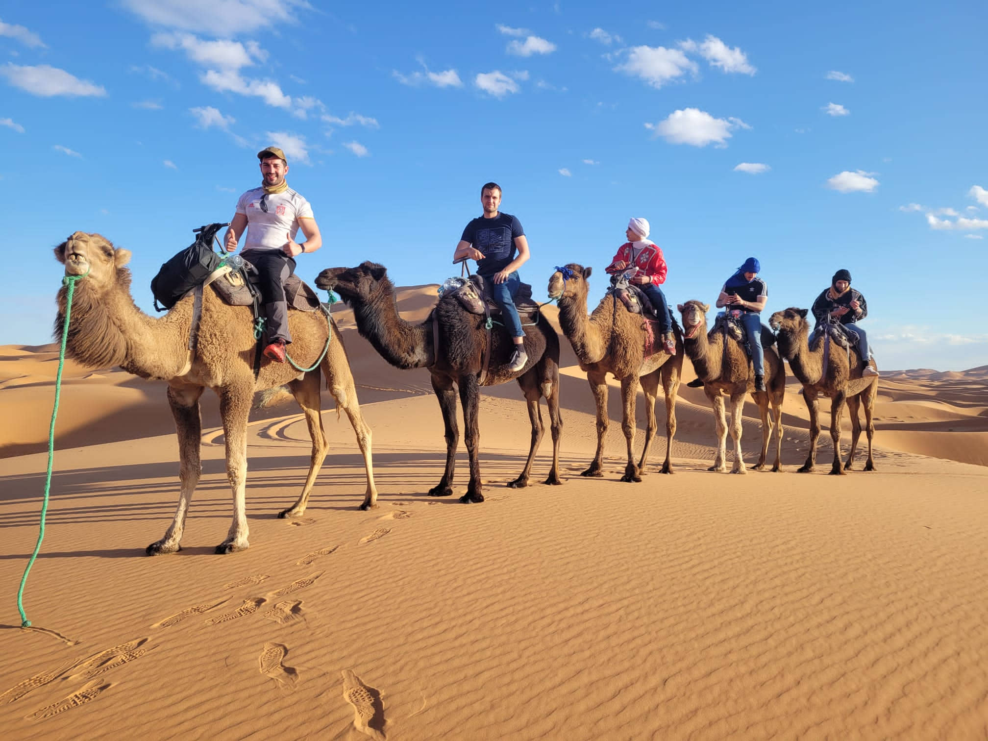 2 Dias Excursion 2 Noches En Merzouga Montar Los Camellos